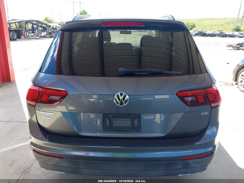 2018 VOLKSWAGEN TIGUAN 2.0T S 3VV1B7AX2JM009656