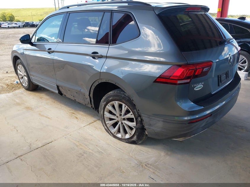 2018 VOLKSWAGEN TIGUAN 2.0T S 3VV1B7AX2JM009656