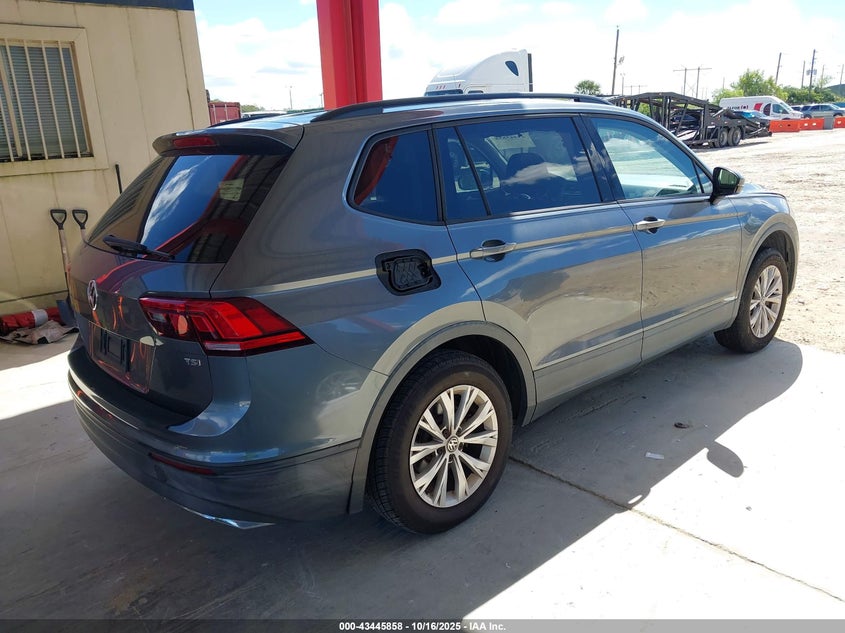 2018 VOLKSWAGEN TIGUAN 2.0T S 3VV1B7AX2JM009656