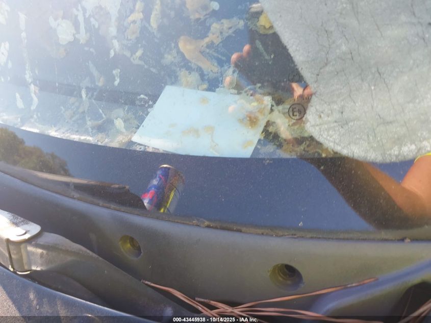 1999 Honda Cr-V Lx VIN: JHLRD2848XC014044 Lot: 43445938