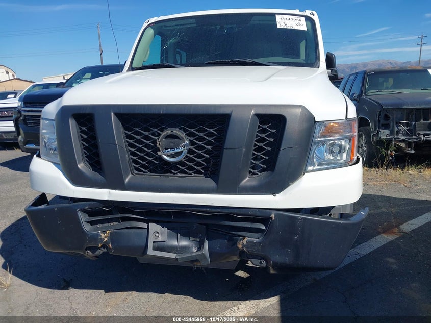 2014 NISSAN NV PASSENGER NV3500 HD auction photo 6