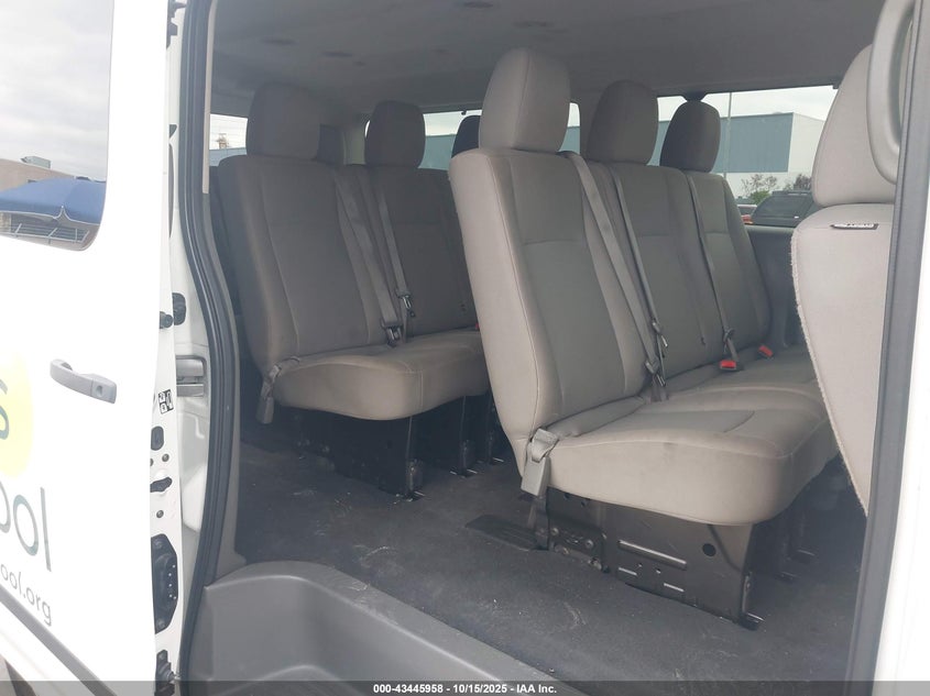 2014 NISSAN NV PASSENGER NV3500 HD auction photo 8