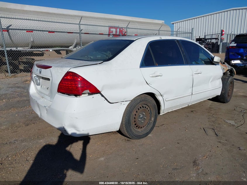 1HGCM56447A001182 2007 HONDA ACCORD photo no. 4