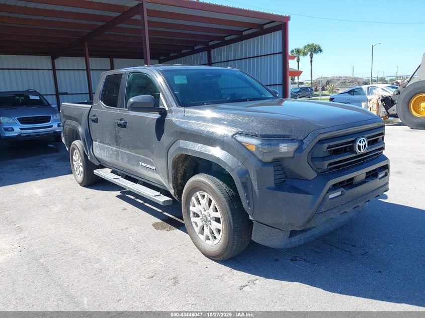 TOYOTA TACOMA SR5