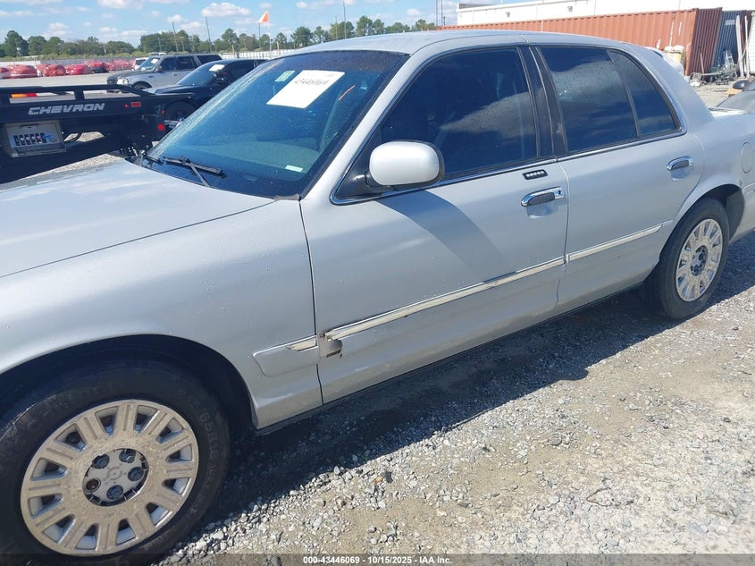 2MEFM74W03X632538 2003 MERCURY GRAND MARQUIS photo no. 6