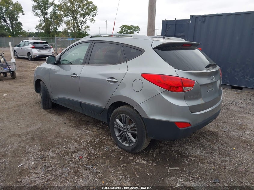 2015 HYUNDAI TUCSON auction photo 3