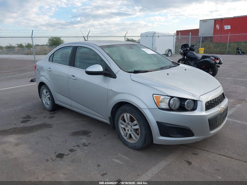 CHEVROLET SONIC LT AUTO
