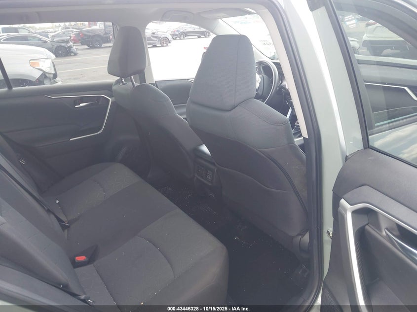 2T3W1RFV7NW237876 2022 TOYOTA RAV 4 photo no. 8