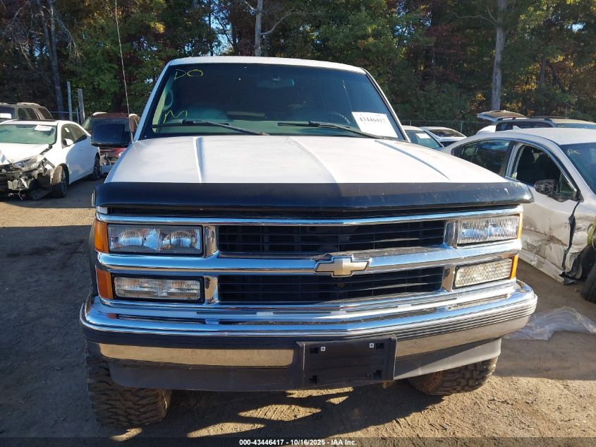 1999 Chevrolet Suburban 1500 Lt VIN: 3GNFK16R4XG271222 Lot: 43446417