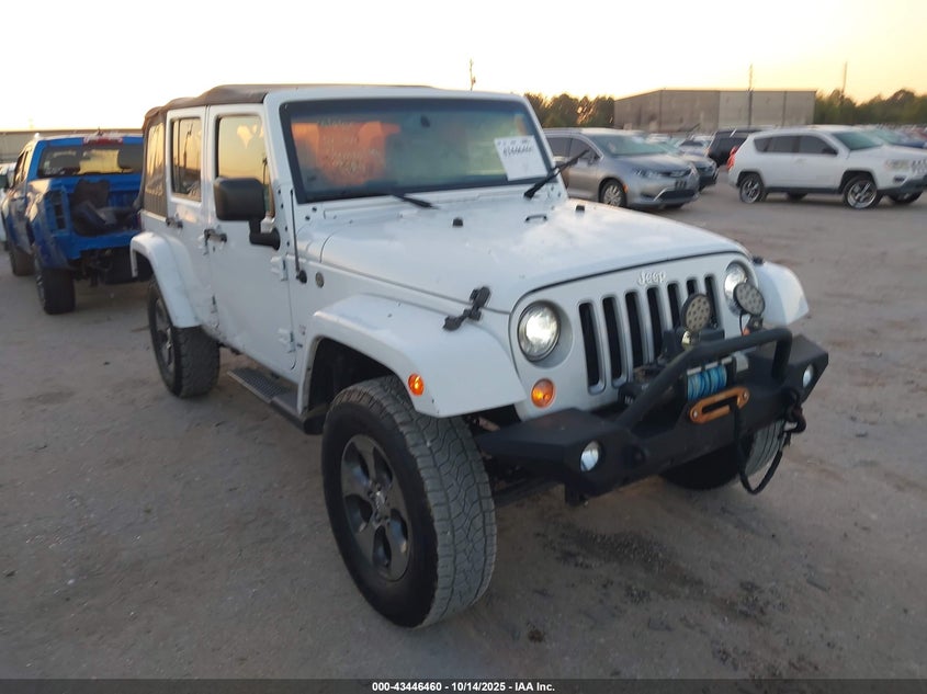 JEEP WRANGLER SAHARA 4X4