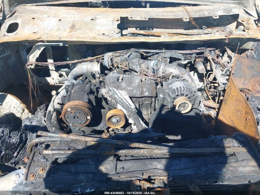 1999 Ford F-350 Lariat/Xl/Xlt VIN: 1FTWW32F5XED74225 Lot: 43446483