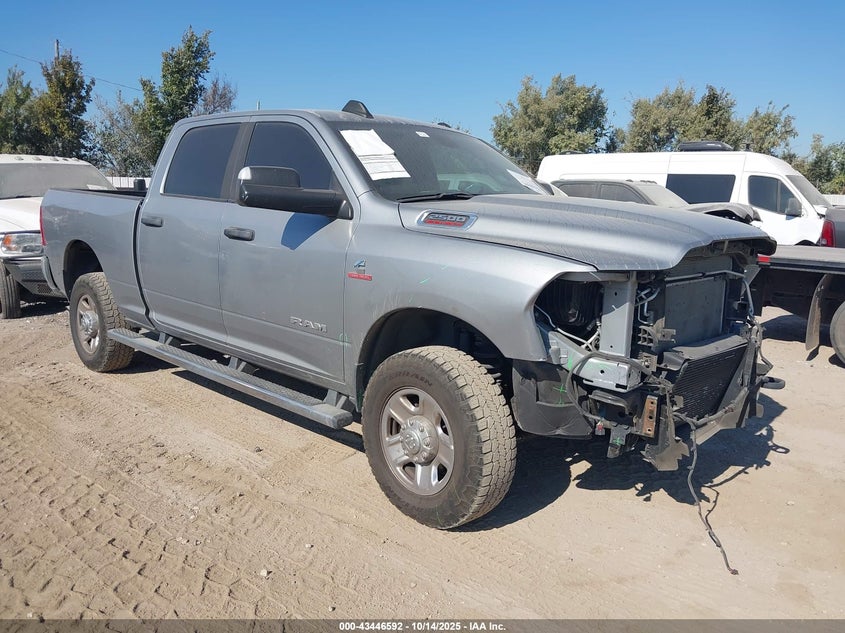 RAM 2500 BIG HORN 4X4 6 4 BOX