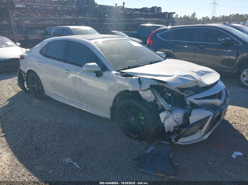 TOYOTA CAMRY XSE AWD