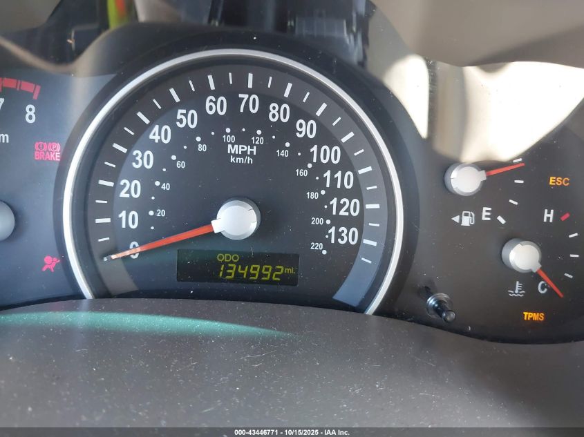 2011 Kia Sedona Lx VIN: KNDMG4C76B6375498 Lot: 43446771