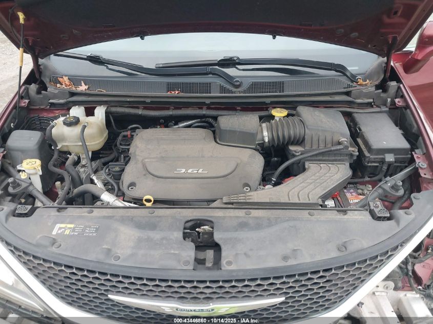 2017 Chrysler Pacifica Touring-L VIN: 2C4RC1BG6HR535527 Lot: 43446860