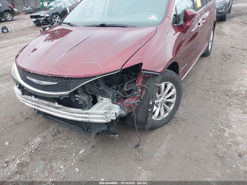 2017 Chrysler Pacifica Touring-L VIN: 2C4RC1BG6HR535527 Lot: 43446860