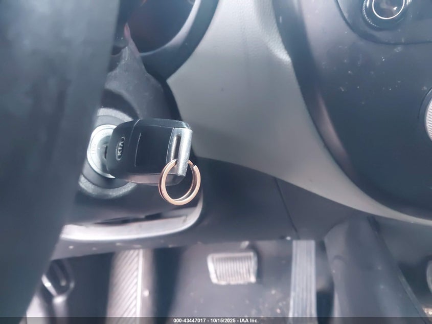 2014 KIA SOUL KNDJN2A28E7049642