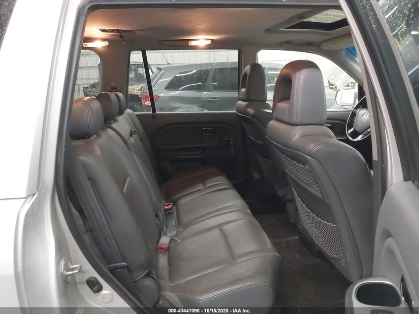 2HKYF18565H562373 2005 HONDA PILOT photo no. 8
