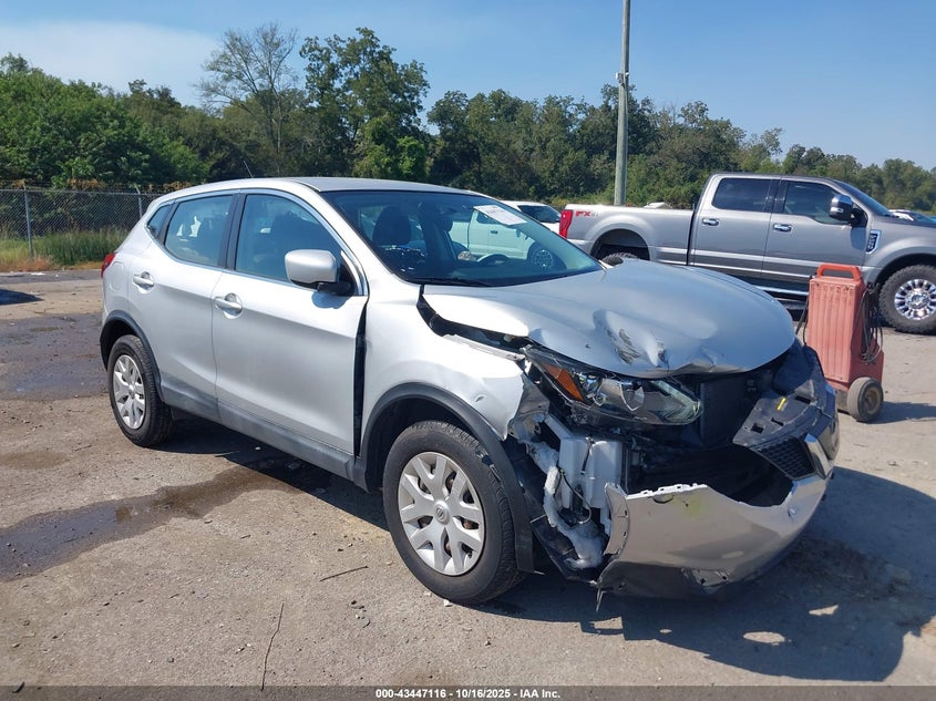NISSAN ROGUE SPORT S