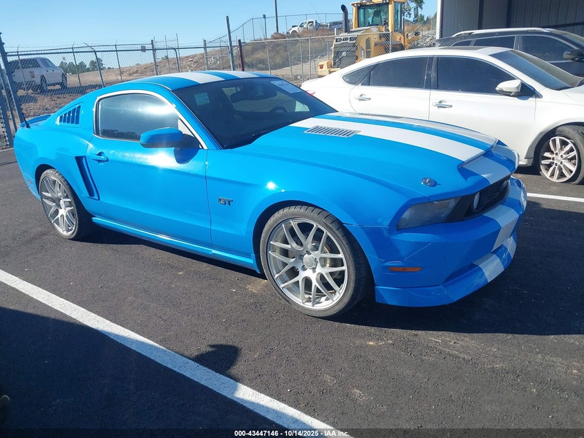 FORD MUSTANG GT/GT PREMIUM