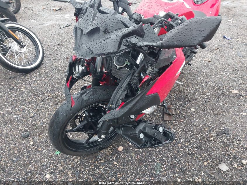 2021 Kawasaki Ex400 VIN: JKAEXKG11MDA96745 Lot: 43447153