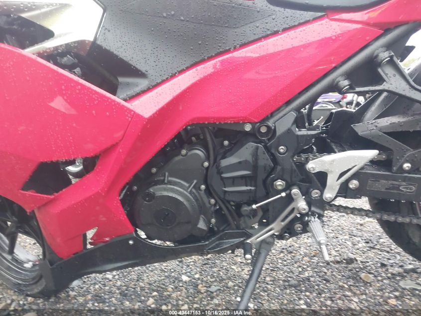 2021 Kawasaki Ex400 VIN: JKAEXKG11MDA96745 Lot: 43447153