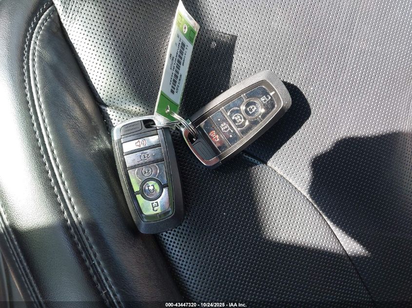 2020 Lincoln Nautilus Reserve VIN: 2LMPJ8K97LBL35555 Lot: 43447320