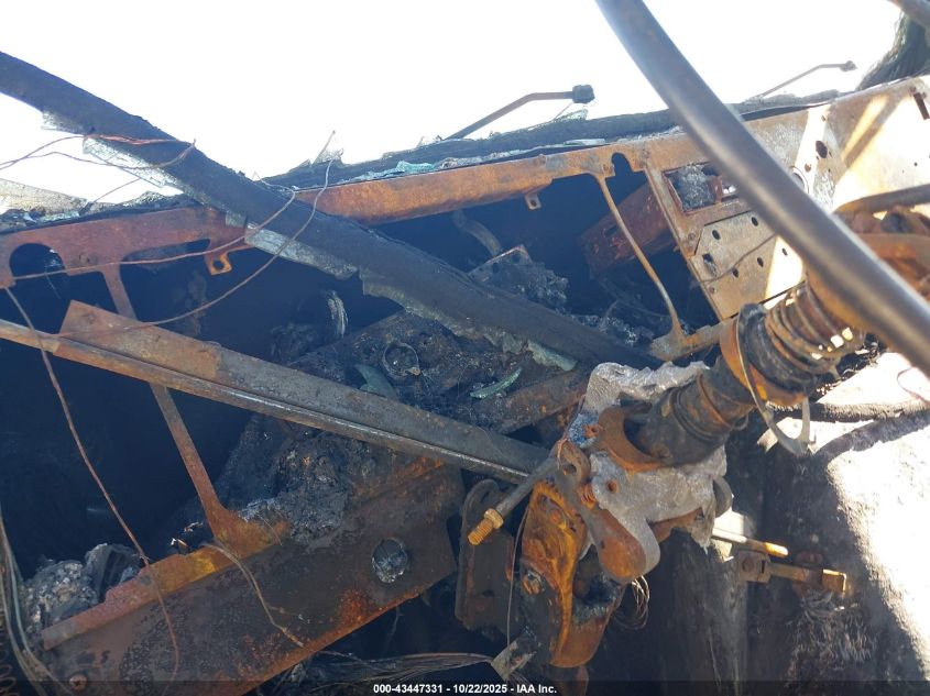 1996 International 8000 8200 VIN: 1HSHGAHR2TH324054 Lot: 43447331