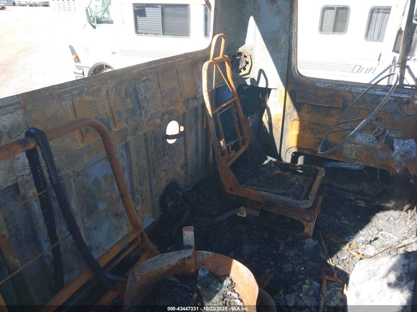 1996 International 8000 8200 VIN: 1HSHGAHR2TH324054 Lot: 43447331