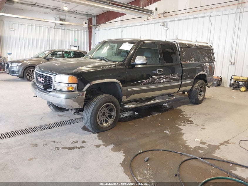 2GTEK19TXY1275622 2000 GMC SIERRA photo no. 2