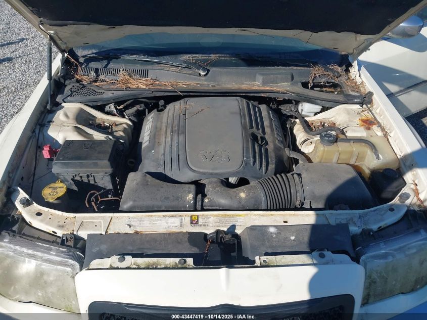 2009 Chrysler 300C Hemi VIN: 2C3KA63T69H587784 Lot: 43447419