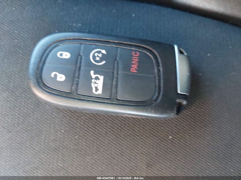 2019 Jeep Cherokee Latitude Plus Fwd VIN: 1C4PJLLB3KD176708 Lot: 43447561