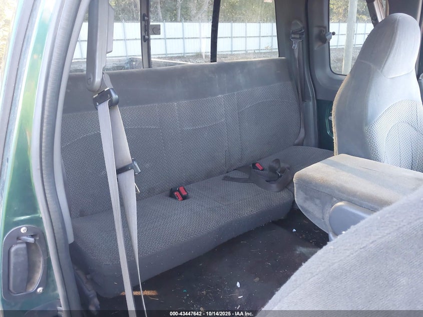 1999 Ford F-150 Work Series/Xl/Xlt VIN: 1FTZX1724XNB35737 Lot: 43447642