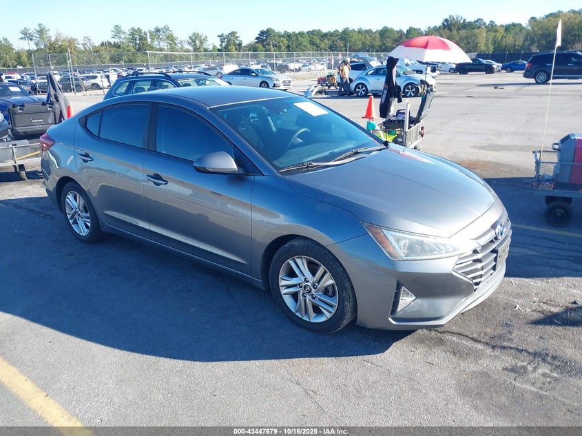 HYUNDAI ELANTRA SEL