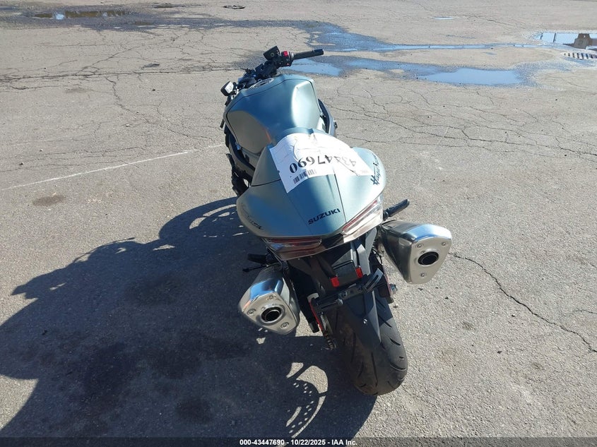 2025 SUZUKI GSX1300 RR JS1EJ11DXS7100170