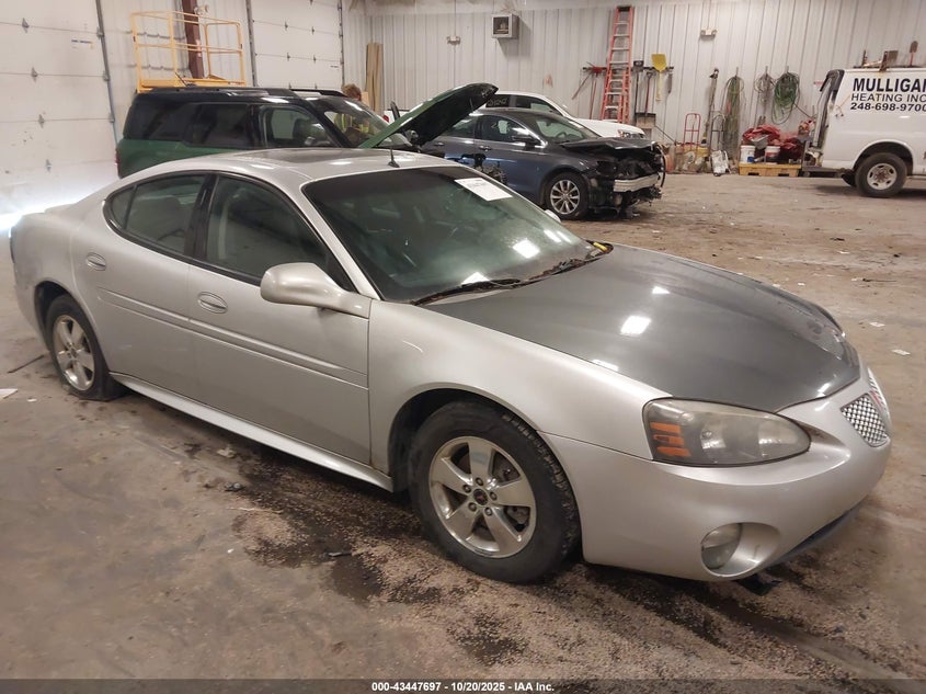 2G2WS522651281818 2005 Pontiac Grand Prix Gt auction photo 1