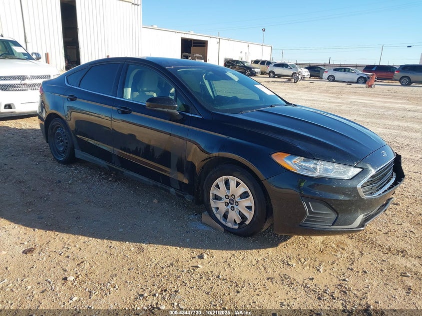 FORD FUSION S