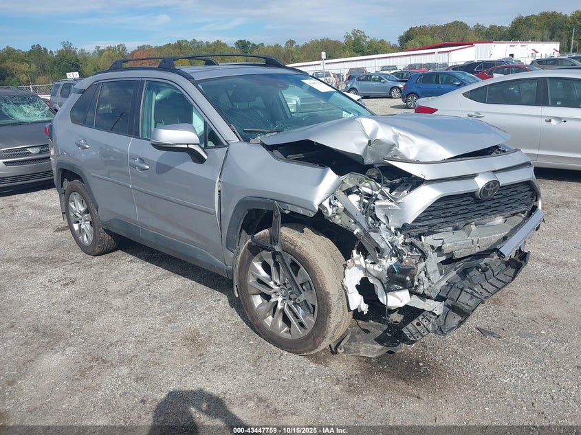 TOYOTA RAV4 XLE PREMIUM