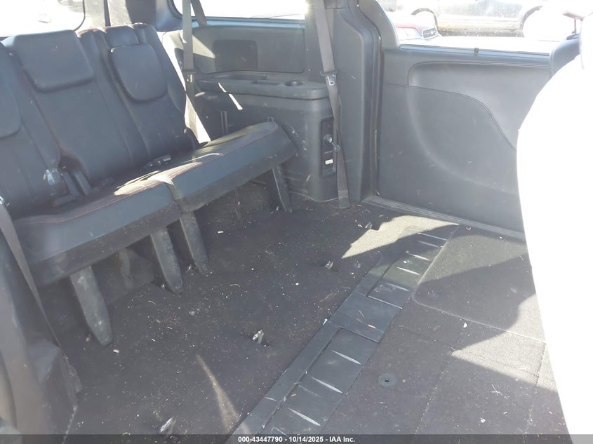 2019 Dodge Grand Caravan Gt VIN: 2C4RDGEG5KR677449 Lot: 43447790
