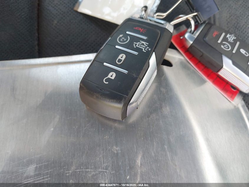 2025 Ram 3500 Laramie 4X4 8' Box VIN: 3C63RRJL1SG535618 Lot: 43447871