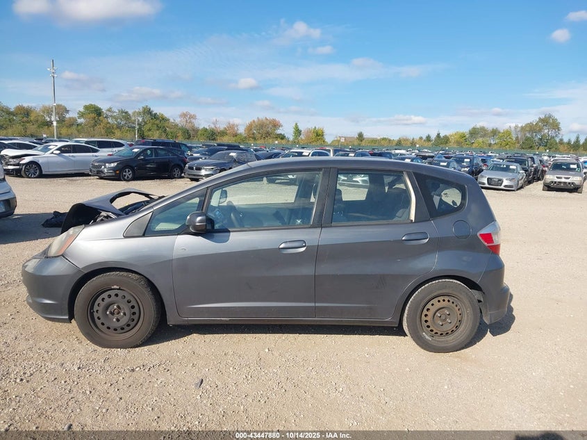 2013 HONDA FIT JHMGE8H37DC021900