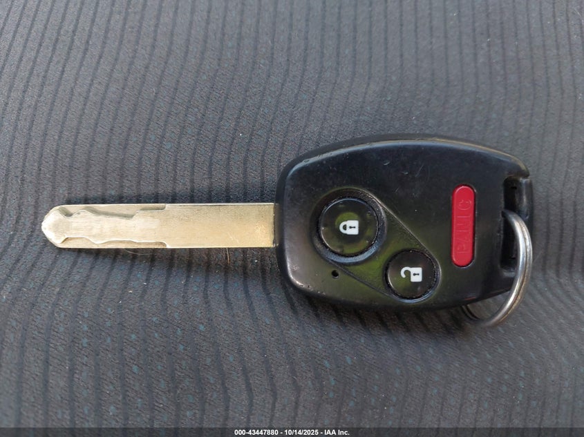 2013 HONDA FIT JHMGE8H37DC021900