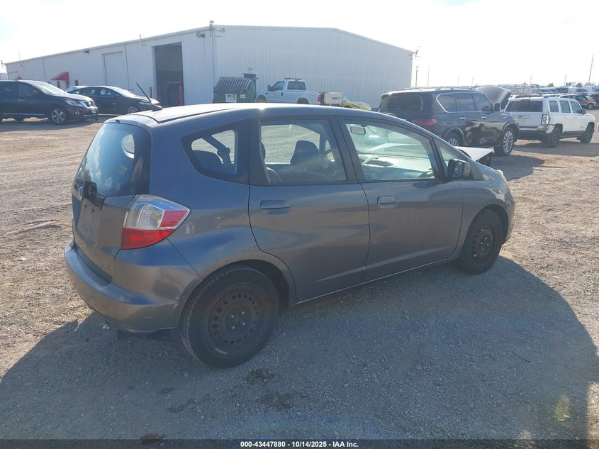 2013 HONDA FIT JHMGE8H37DC021900