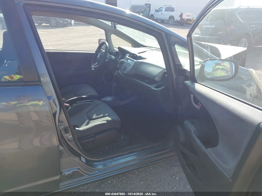 2013 HONDA FIT JHMGE8H37DC021900