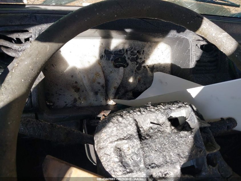 2003 Isuzu Nqr VIN: JALE5B14037901142 Lot: 43447883