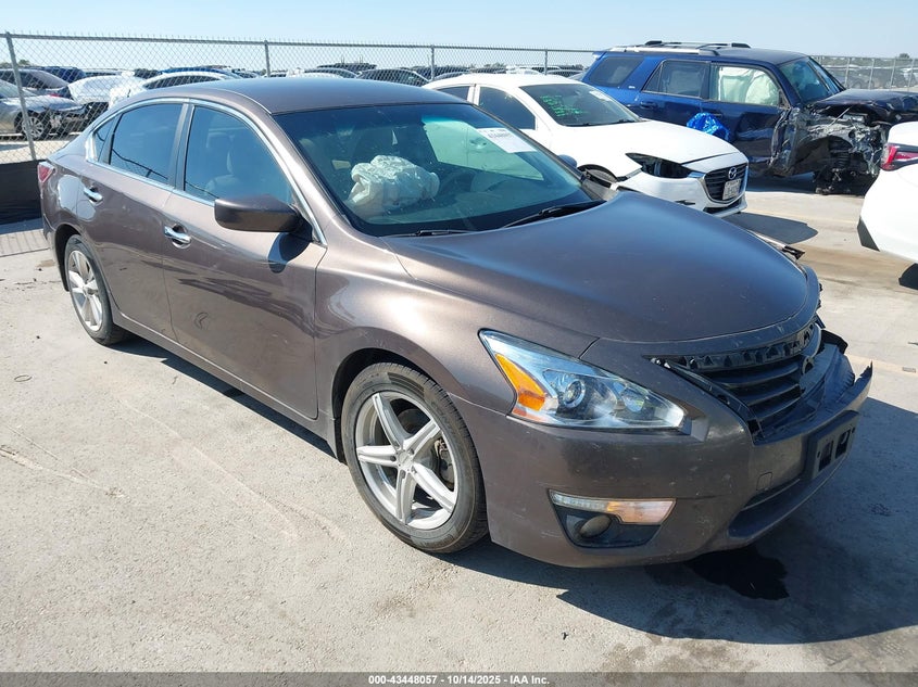 NISSAN ALTIMA 2.5 SV