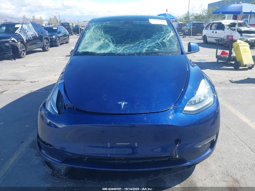 2021 Tesla Model Y Long Range Dual Motor All-Wheel Drive VIN: 5YJYGDEE9MF263895 Lot: 43448161