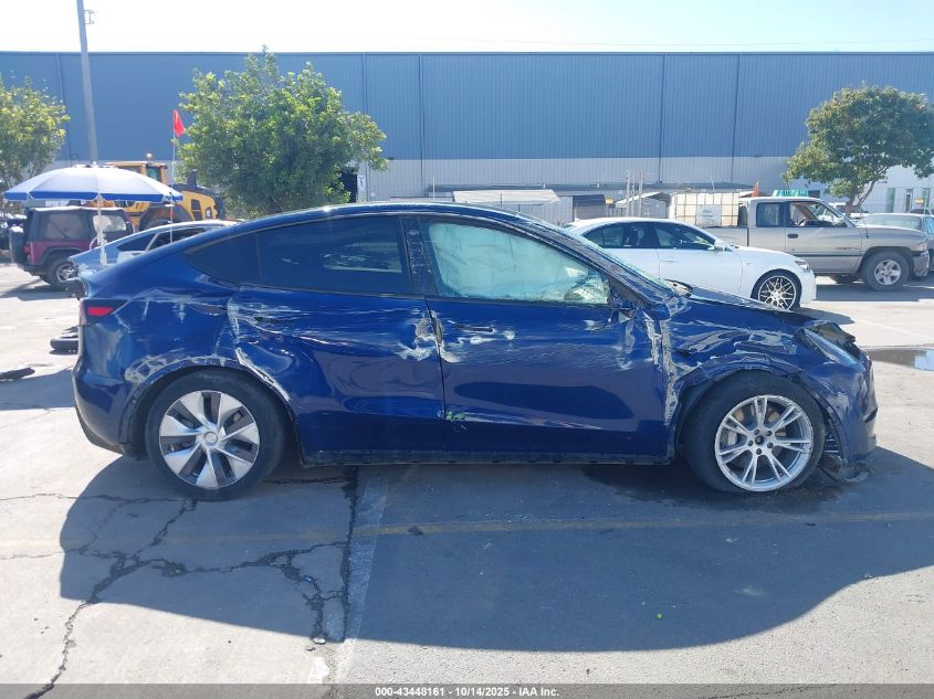 2021 Tesla Model Y Long Range Dual Motor All-Wheel Drive VIN: 5YJYGDEE9MF263895 Lot: 43448161