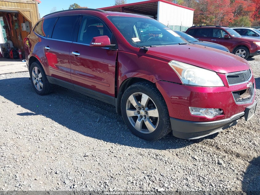 CHEVROLET TRAVERSE LT