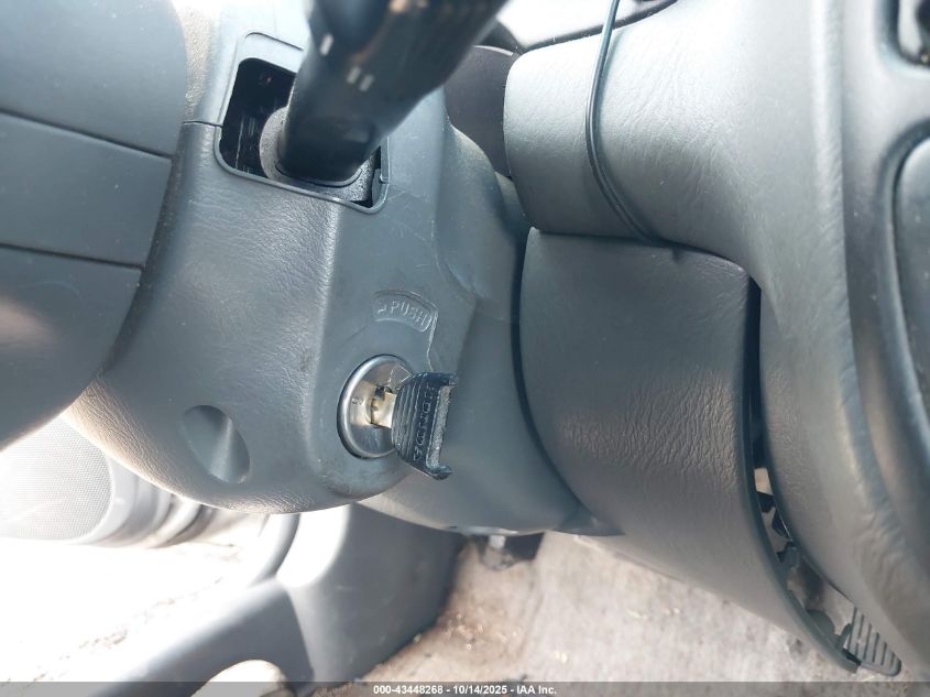 1998 Honda Civic Dx VIN: 2HGEJ6623WH616702 Lot: 43448268